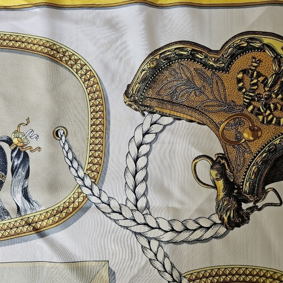 Hermès Paris Vintage Grand Apparat Silk Scarf 90 in Cream and Brown - Picture 10 of 16